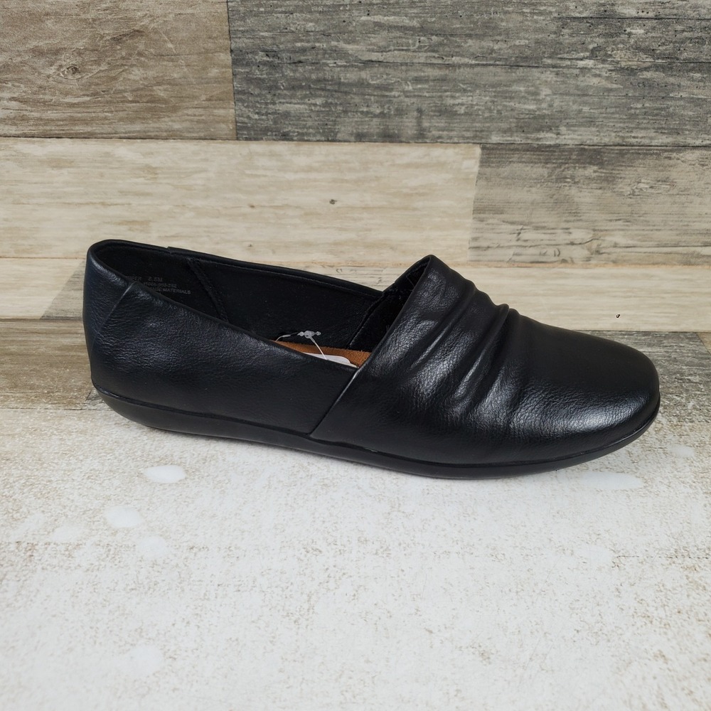 Baretraps Piper Womens Shoes Sz 8.5 M Black Pleated Vamp Round Toe Slip On Flats